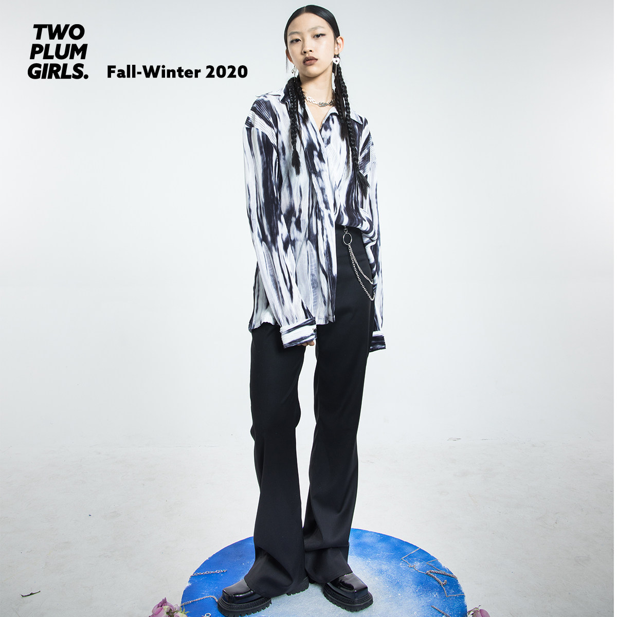独立设计黑白压褶水墨翻领衬衫