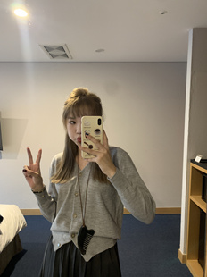 Komorebis 韩系灰色V领针织开衫Gao级感气质打底衫毛衣内搭