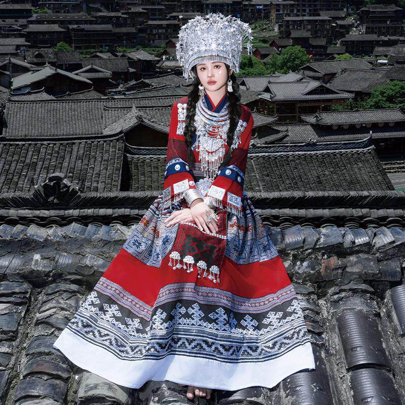 贵州苗疆少女服装女湘西苗族舞蹈演出服饰成人阿卯苗寨哈尼族旅拍