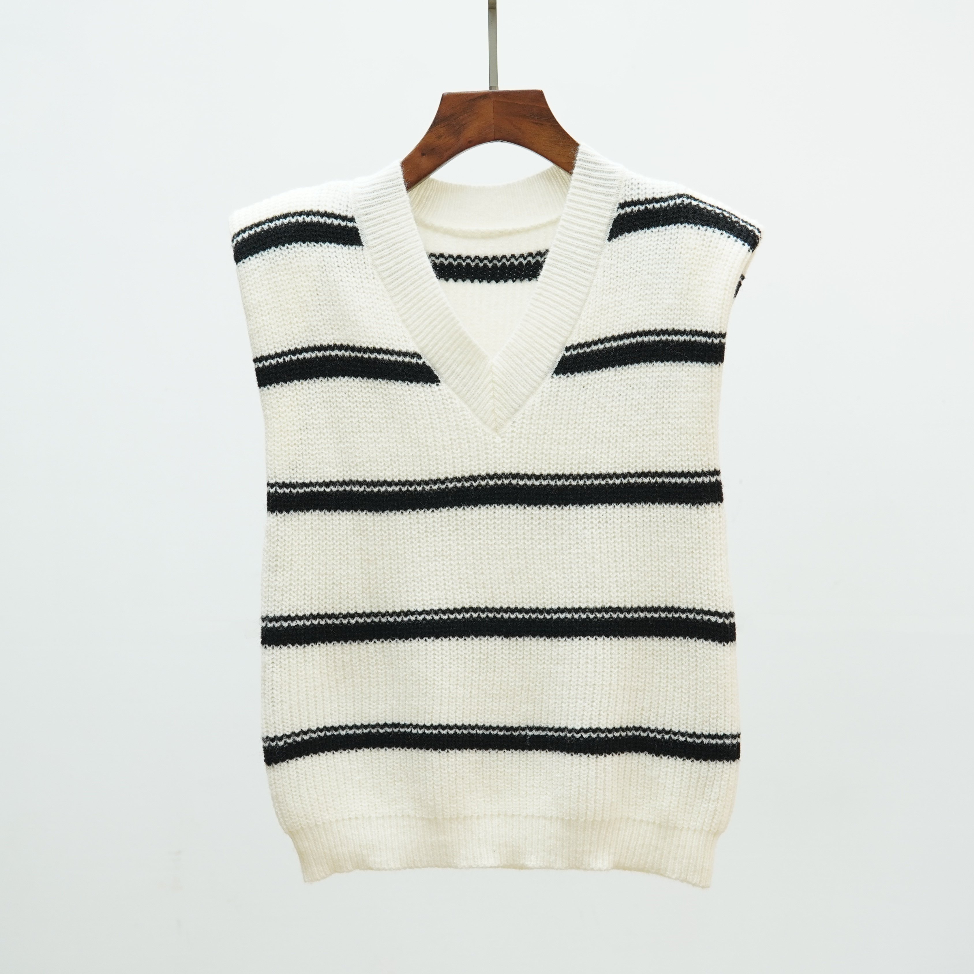 671 2025新款韩版修身显瘦套头条纹无袖针织马甲背心女叠穿坎肩