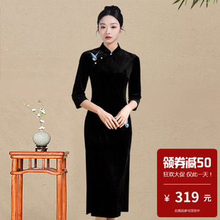 黑色丝绒改良旗袍裙2026新款女七分袖中长款修身显瘦复古风连衣裙