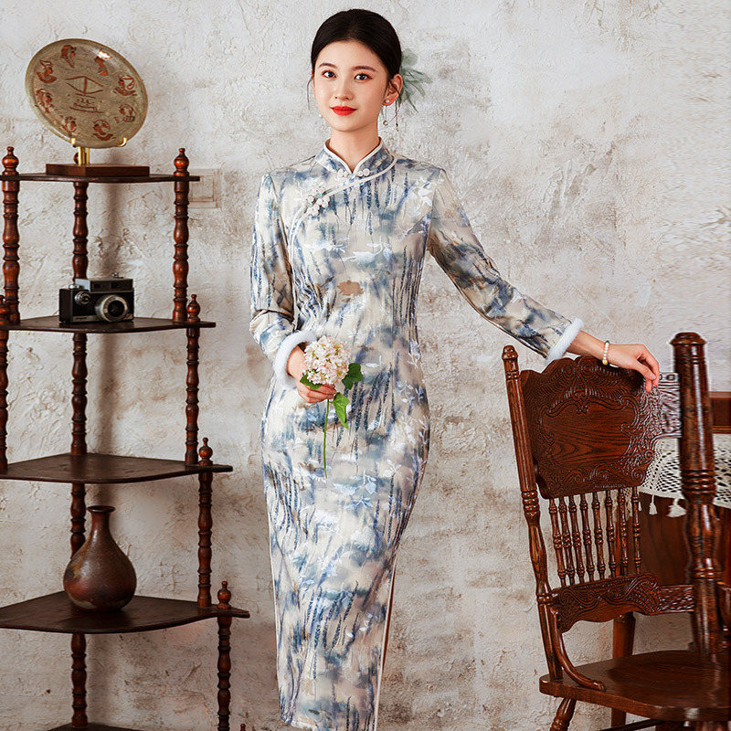 丝绒加绒加厚冬装国风新中式长袖旗袍2025新款女复古修身收腰
