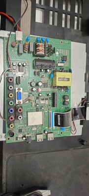 康佳原装拆机LED32F2000E主板35017303屏72000099YT VO