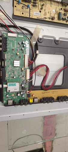 原装 三洋拆机42CE923LED主板5800-A8M060-1P00配屏LC420EUN SE