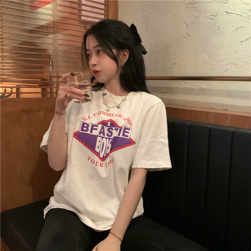 實拍新款寬鬆字母印花短袖恤女