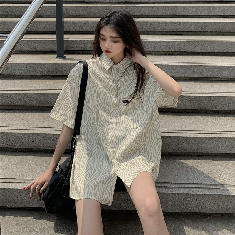 Real shot Harajuku loose short sleeve shirt girl