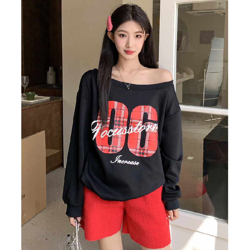 斜领漏肩宽松长袖卫衣女数字字母印花宽松显瘦春秋时尚街头感时尚