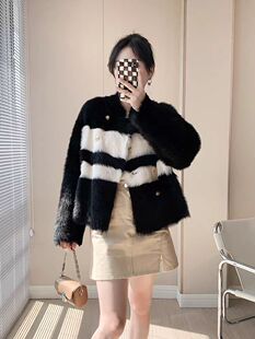 托卡皮毛一体外套女双排扣黑白拼接毛毛皮草时尚 短款 新款 2023冬季