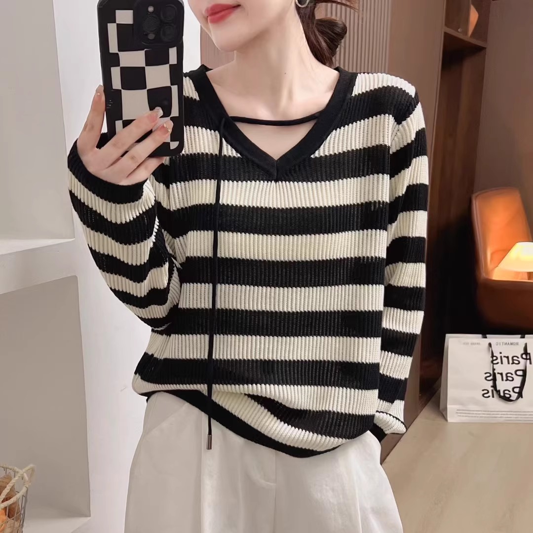 早秋镂空针织衫女2025V领薄毛衣