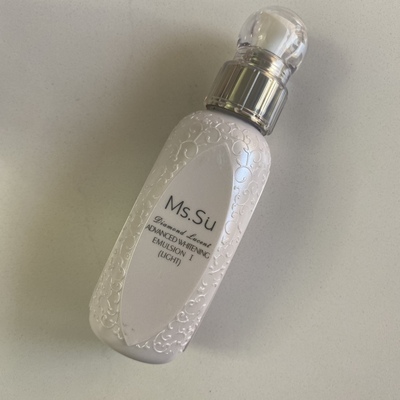 无盒无期到27.1日本卓越显效要装亮白滋养乳液 按压140ml清爽型