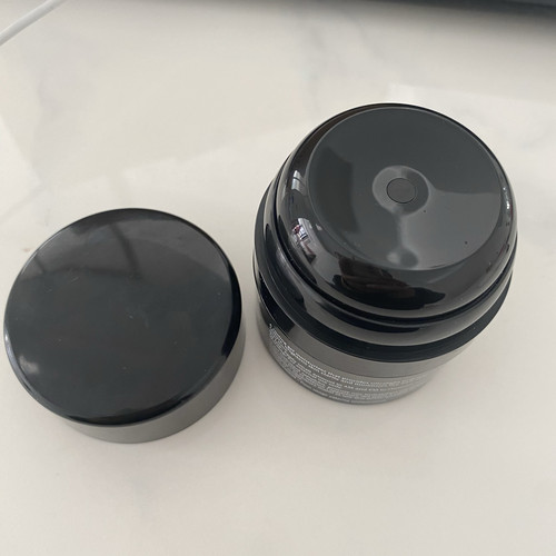 神秘黑色膏体保湿滋养美国产博倩叶复活保湿啫喱30 ml 按压中间出