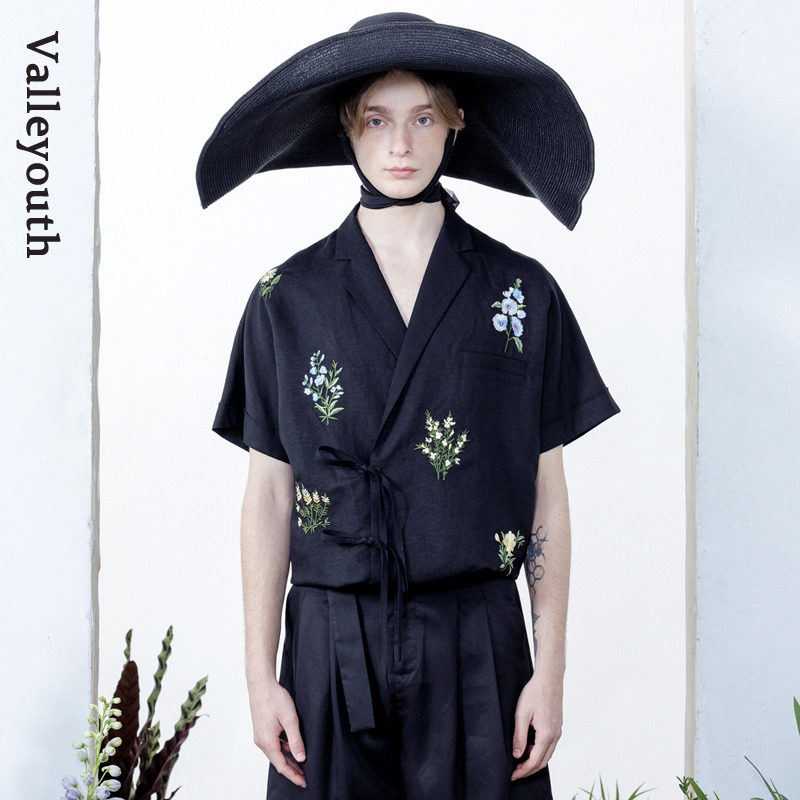 山谷少年短袖棉麻刺绣衬衫