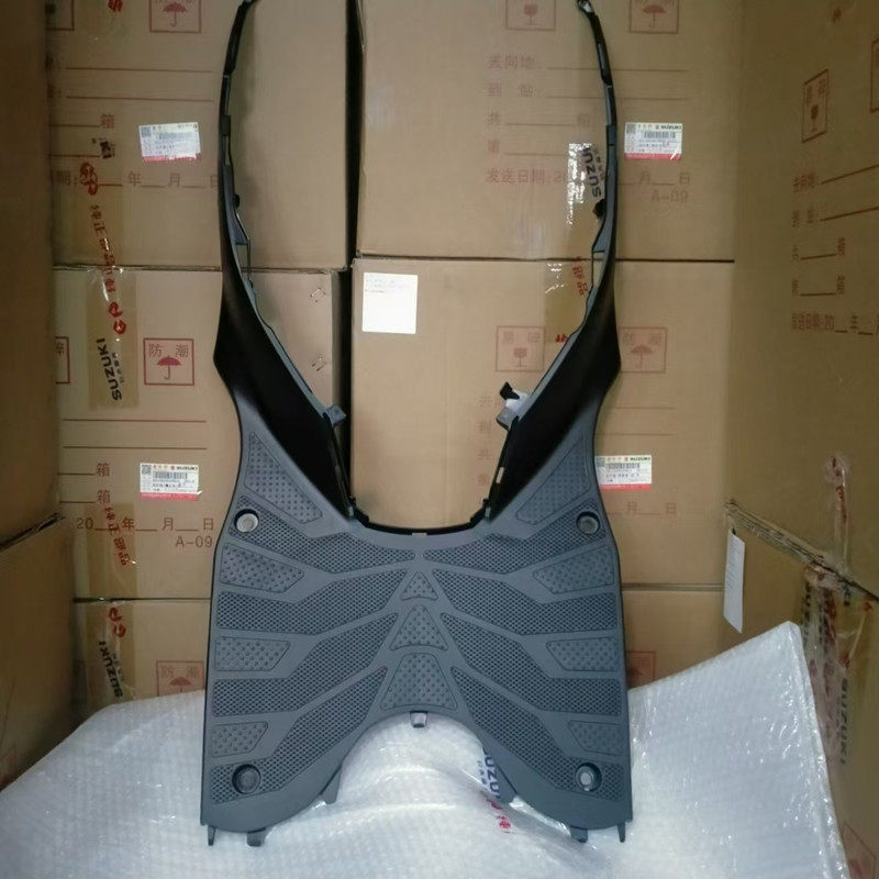 外壳乐至QS110T脚踏板轻骑铃木