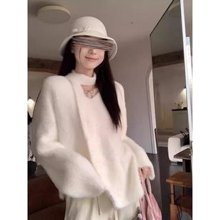 韩系温柔白色仿水貂毛v领毛衣女秋冬软糯慵懒针织衫 纯欲上衣外穿