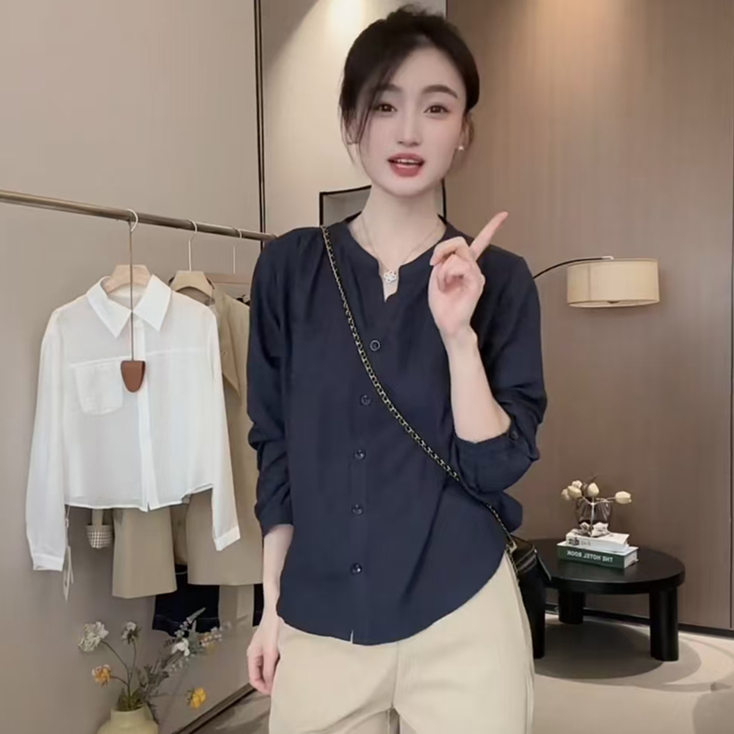 【赠送运费险】小个子V领衬衫女