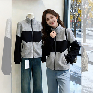 皮毛一体羊羔绒加厚毛毛外套女款秋冬季2026新款今年流行爆款上衣
