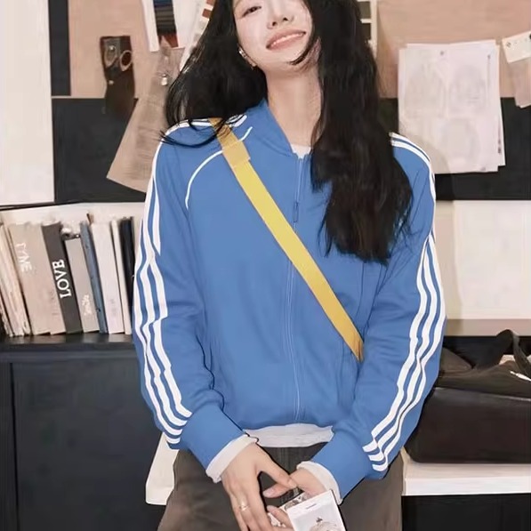 【赠送运费险】蓝色棒球服外套女