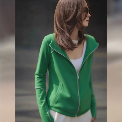 【赠送运费险】绿色连帽卫衣外套