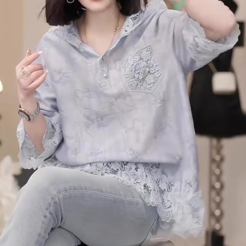 蕾丝拼接防晒小衫蓝色连帽衬衫