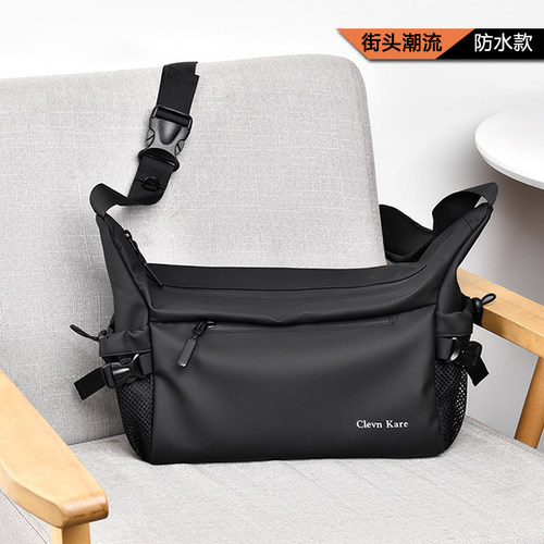 防泼水布料 大容量邮差款