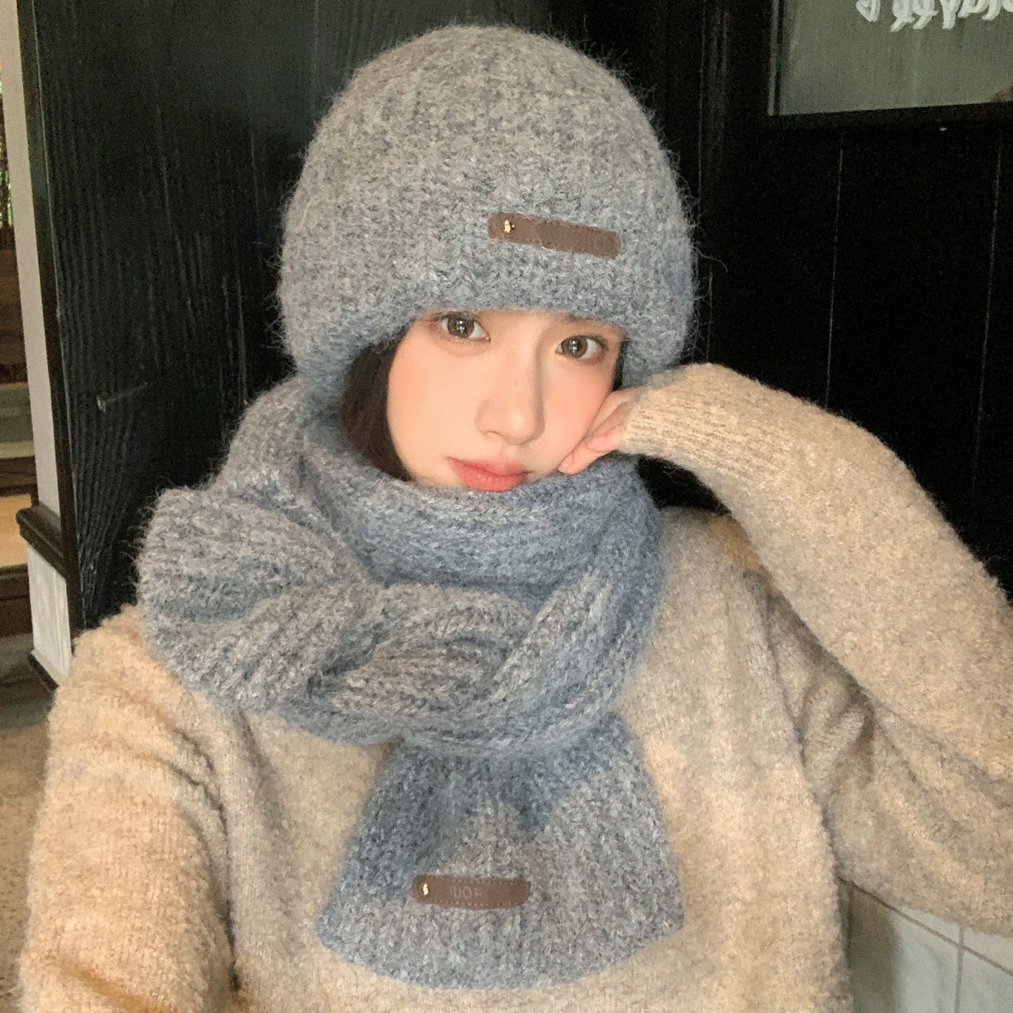 25年新款仿羊绒帽子女冬季保暖针织帽护耳套头帽子围巾二件套装潮