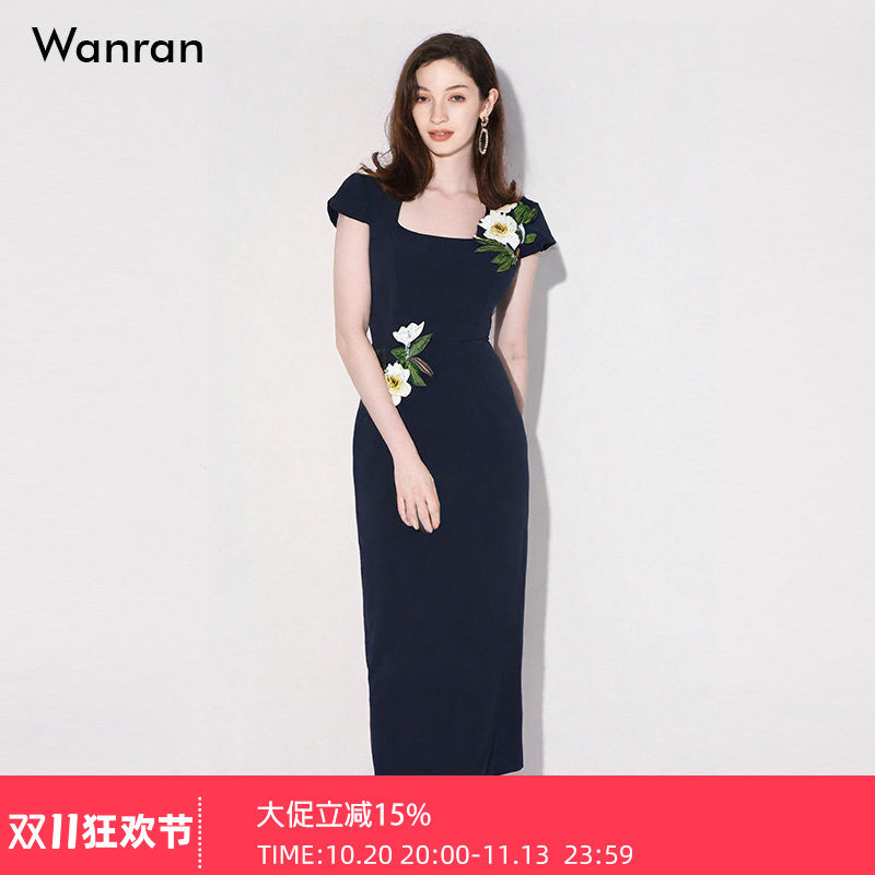 2026年夏季新款新中式方圆领刺绣贴袋装饰短袖收腰直筒开衩连衣裙