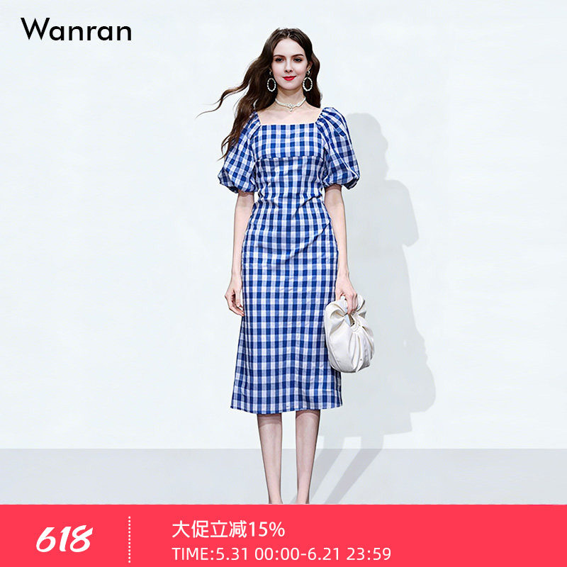 夏季女装2026新款气质蓝白格纹泡泡袖修身收腰显瘦连衣裙长裙