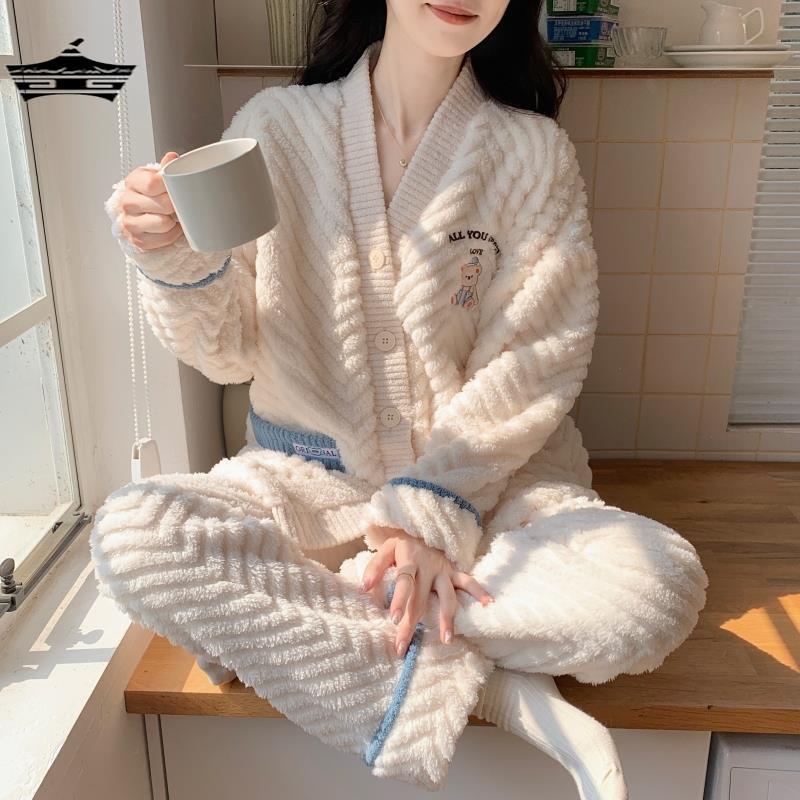 睡衣女秋冬季加厚珊瑚绒开衫纽扣网红款可外穿家居服2024新款冬天