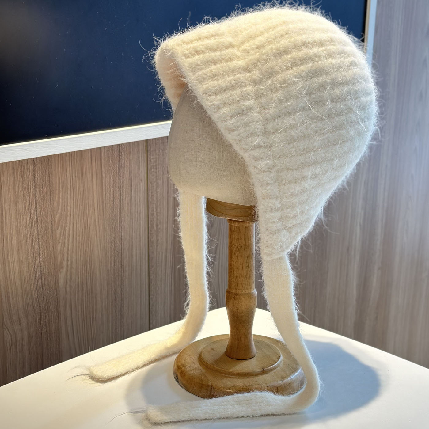 纯色毛绒护耳帽子女秋冬