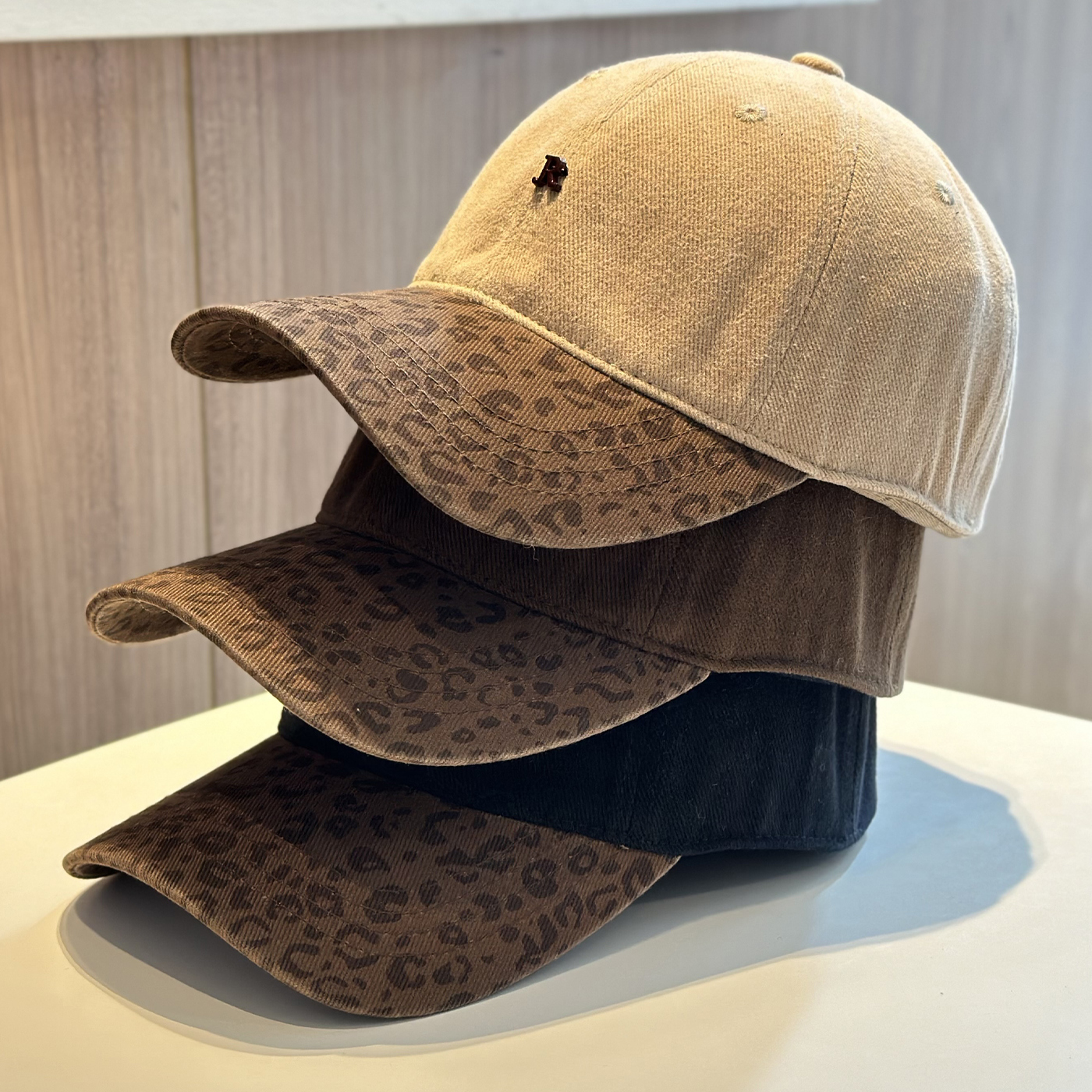 美式复古豹纹棒球帽子女秋冬百搭显脸小拼接R字母鸭舌帽2025新款