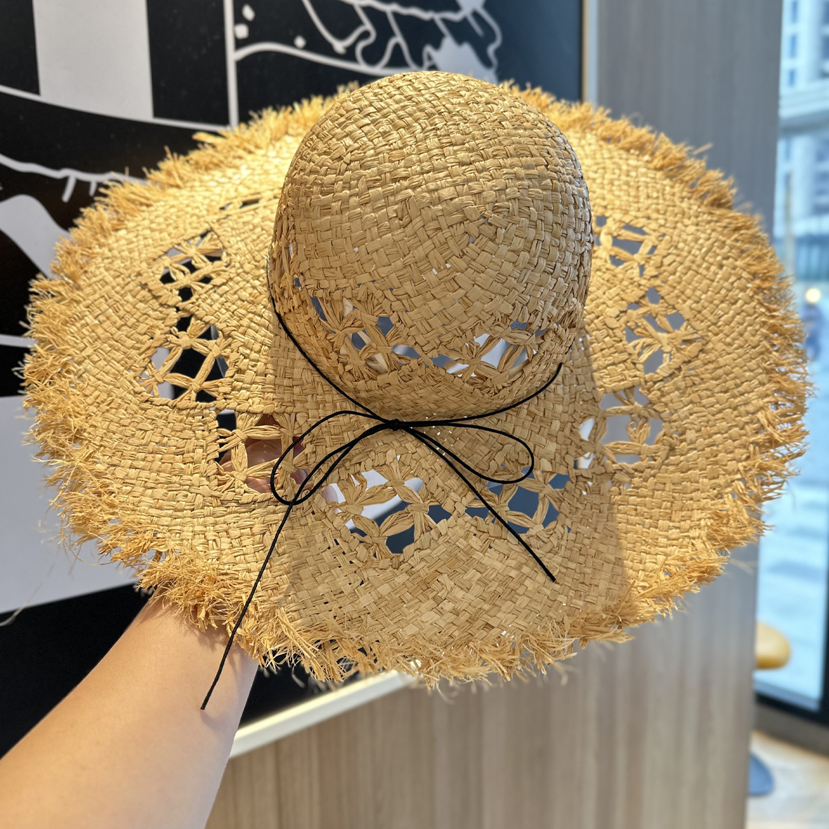 大帽檐草帽子女出游海边度假风