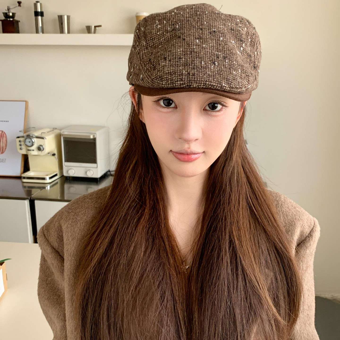 复古格纹亮片显脸小报童帽女秋冬