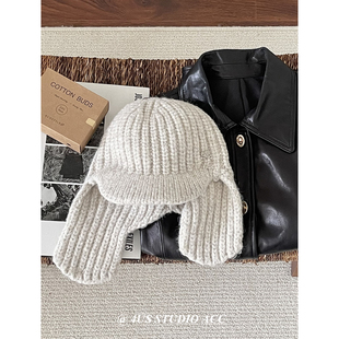 韩系氛围感纯色简约粗针羊毛雷锋帽女护耳针织鸭舌帽显脸小毛线帽