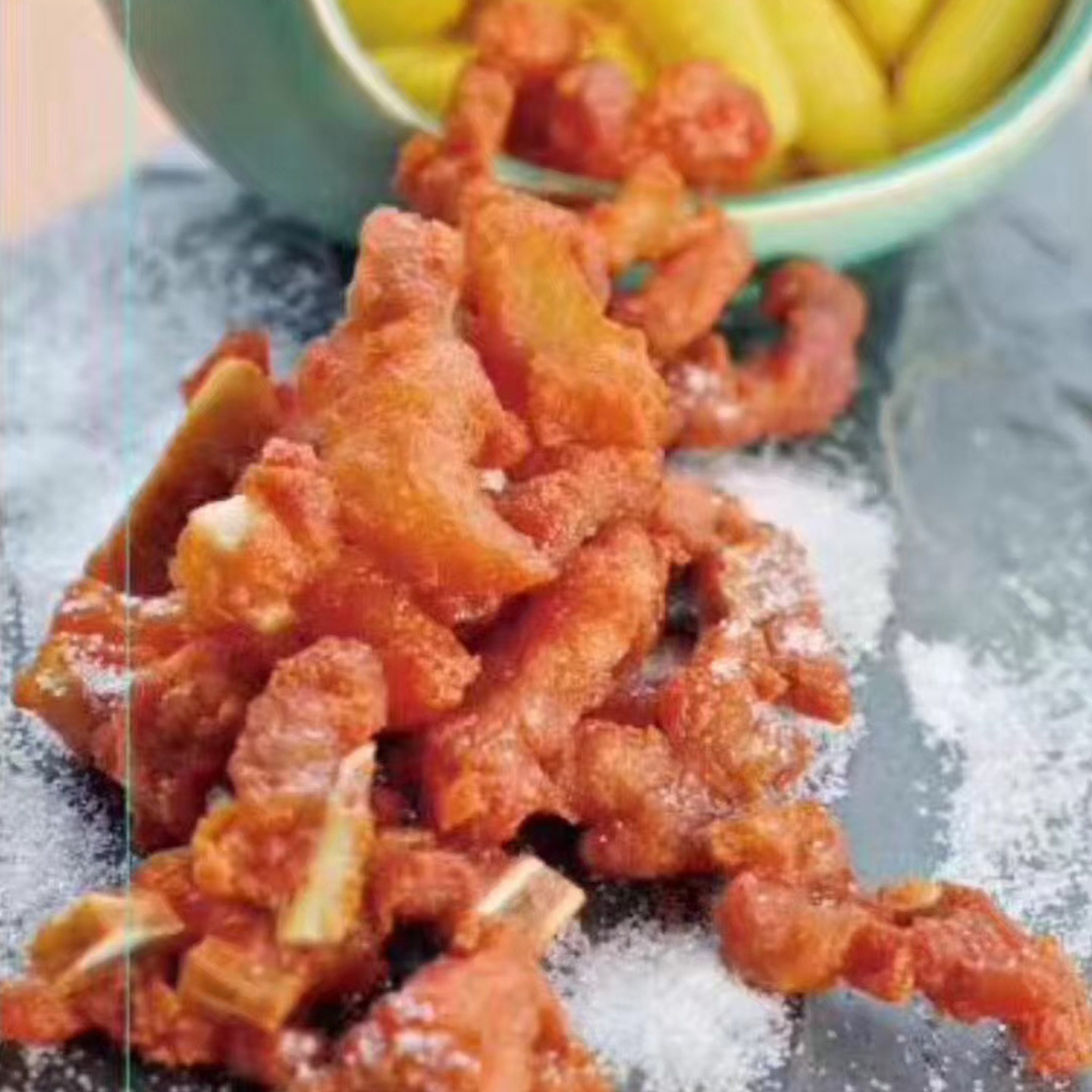 温州特产酥排骨香酥油炸猪肉图片