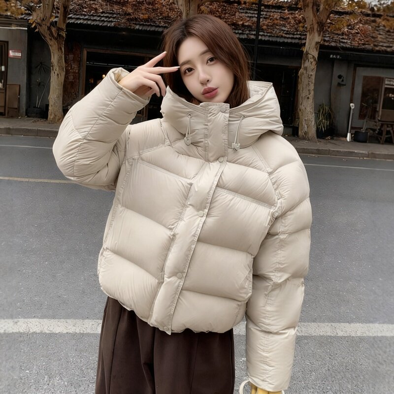 90白鸭绒泡芙羽绒服女款短磁吸扣款面包服翘背连帽小个子轻奢外套