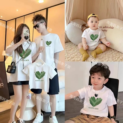 高端亲子装一家三口2024新款夏装炸街母子母女短袖t恤全家装上衣
