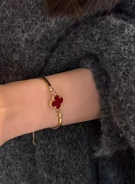高级感四叶草手链女不褪色