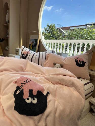 保暖牛奶绒毛巾绣煤球粉嫩四件套