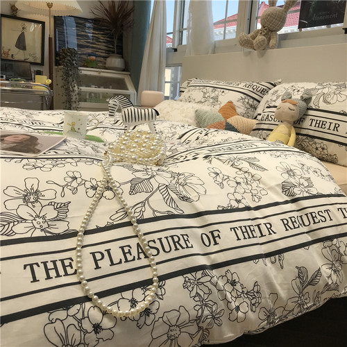 ins黑白赫本风花卉素雅床