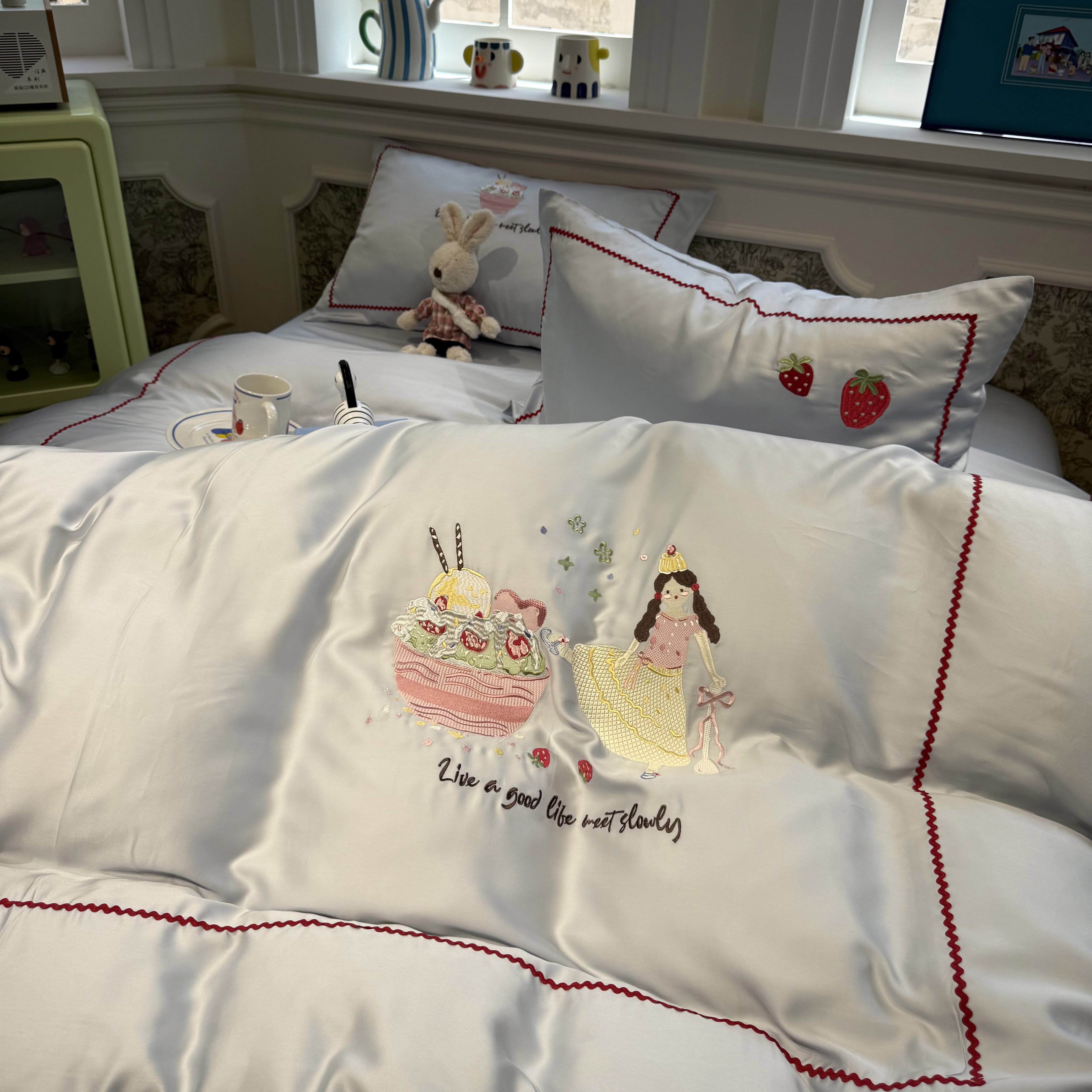 60s兰精天丝刺绣小姑娘蓝四件套