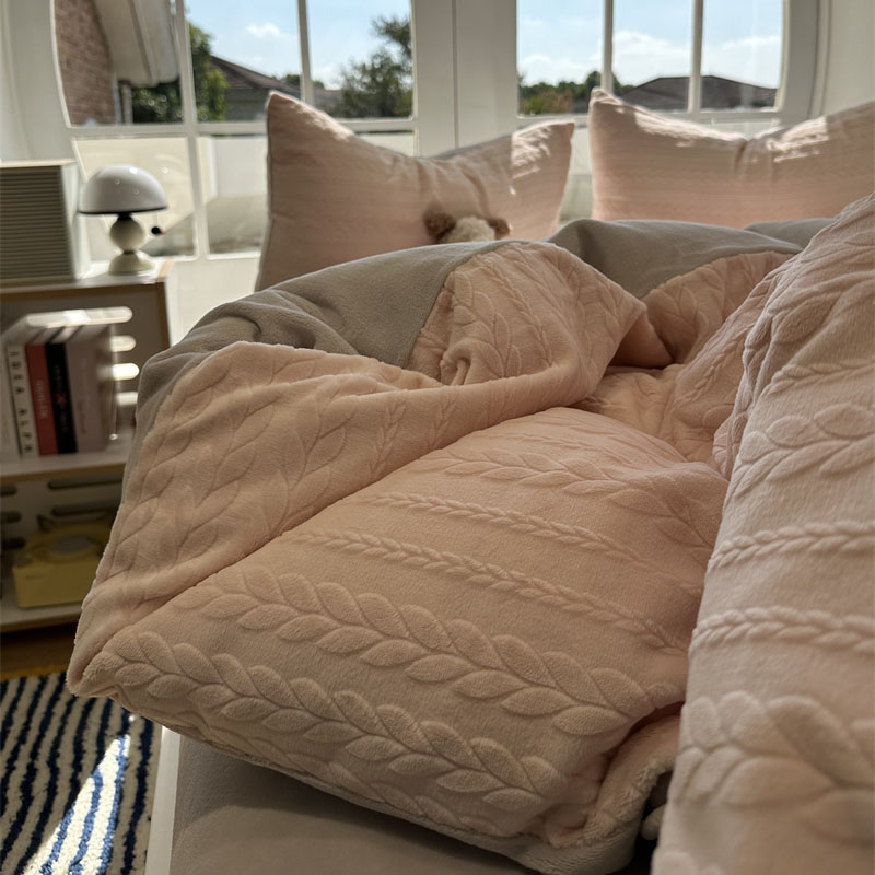 ins冬季法兰牛奶绒立体雕花简约粉灰色床上四件套珊瑚绒1.5m1.8米