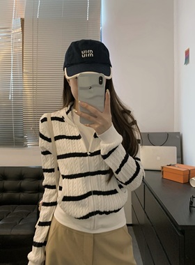 Viiwen clean fit舒适线韩系连帽麻花拉链开衫百搭条纹毛衣外套秋