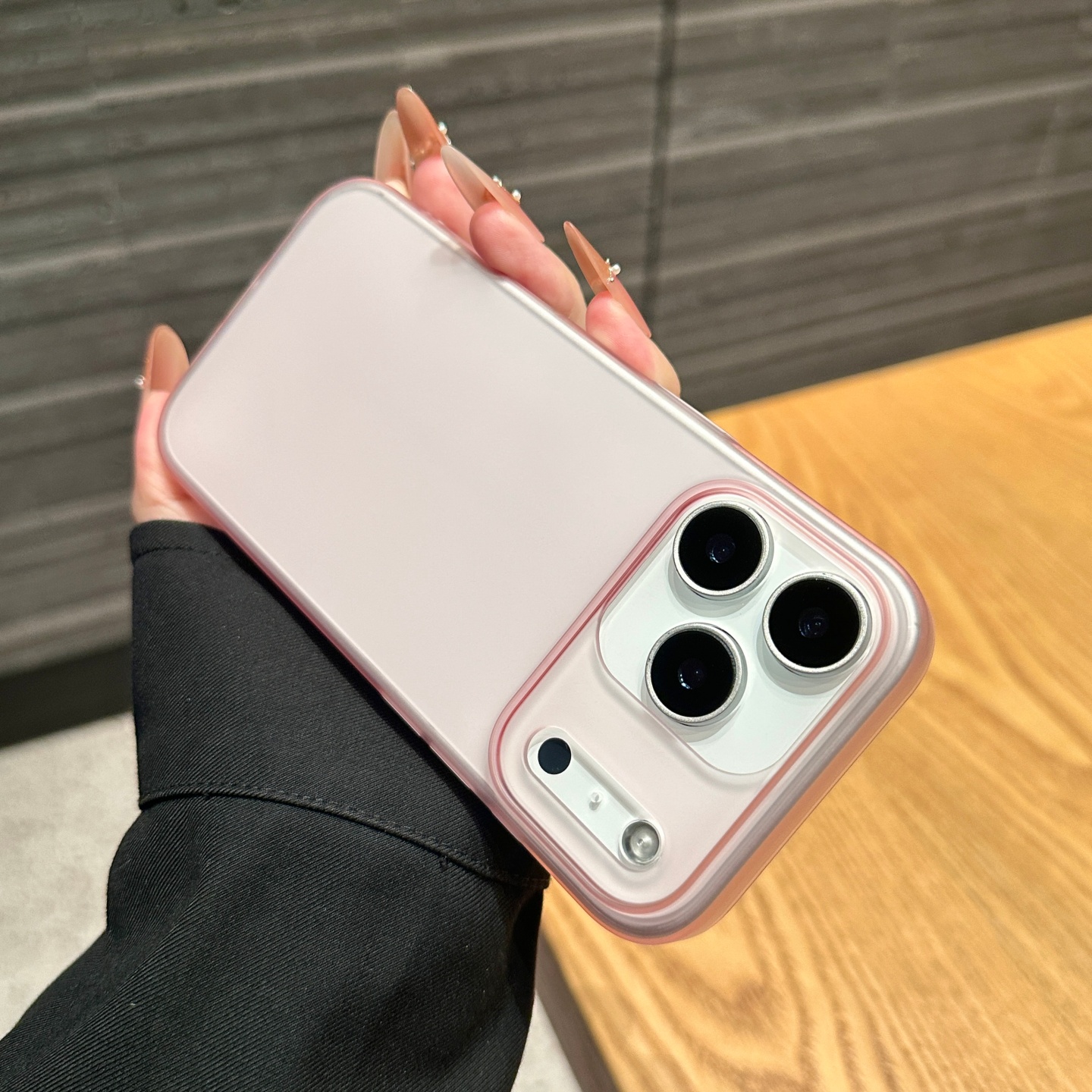 适用苹果17promax手机壳新款17pro粉色高级感13全包防摔iphone16保护套简约Air超薄爆款14网红女款15透明磨砂