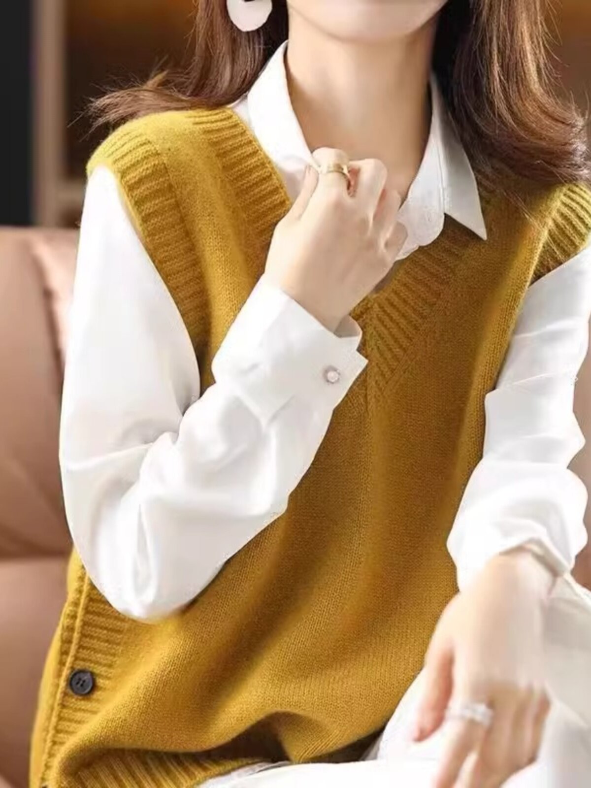 欧货洋气针织叠穿衬衫马甲女款春秋2025新款外穿内搭毛衣马夹背心