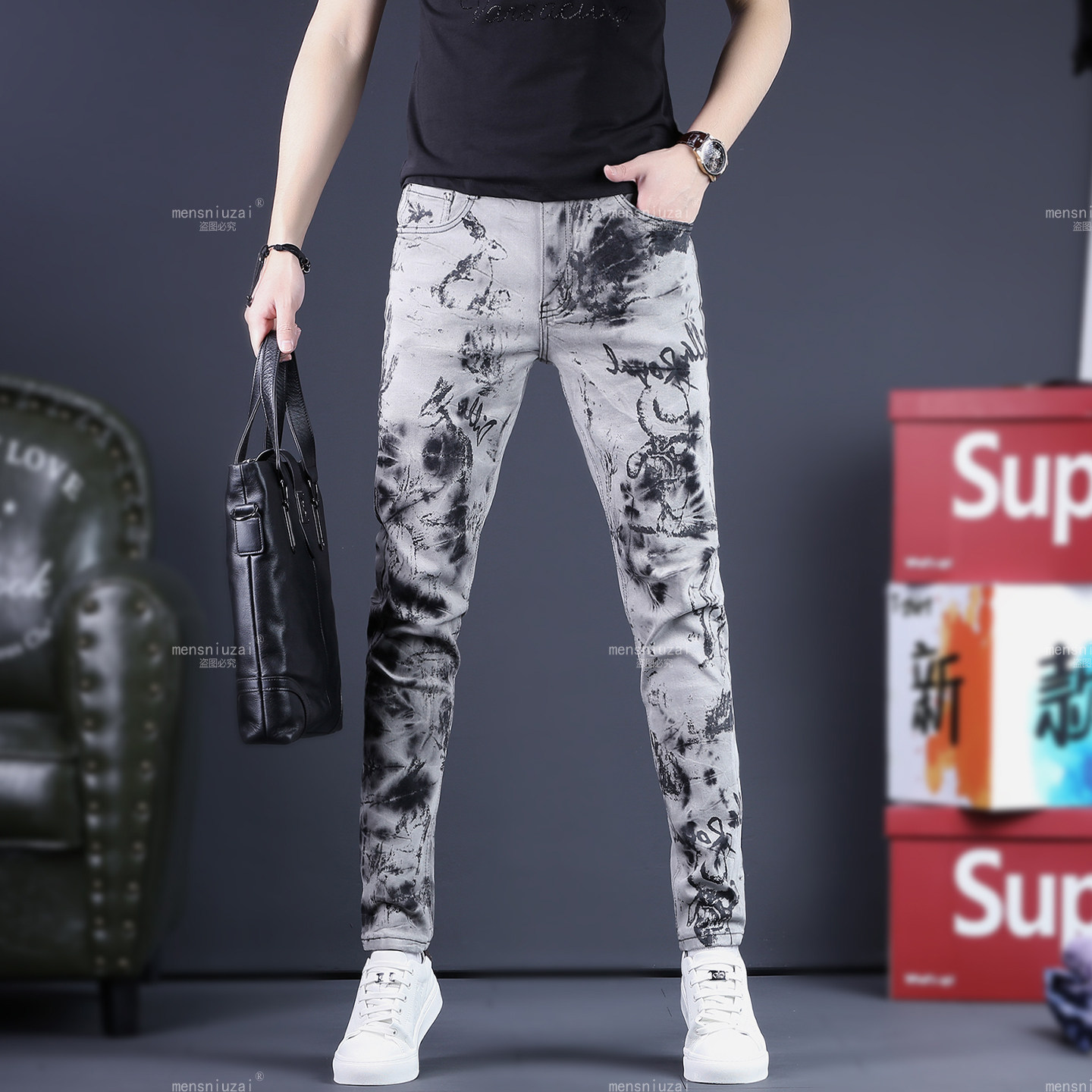 潮牌数码印花修身显瘦牛仔裤男
