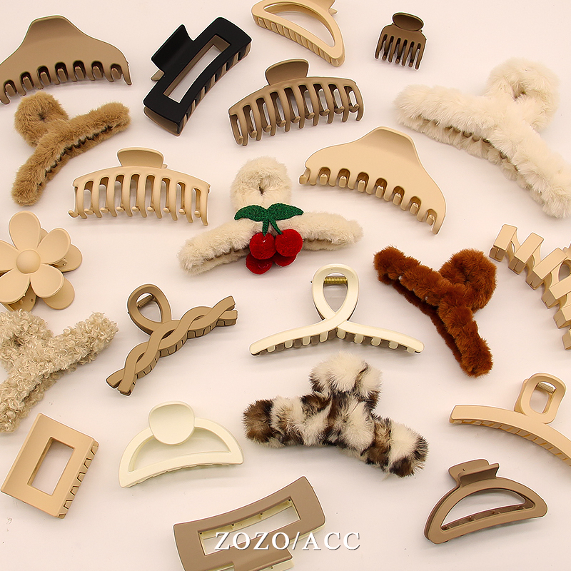 zozo抓夹毛绒美拉德风简约发饰