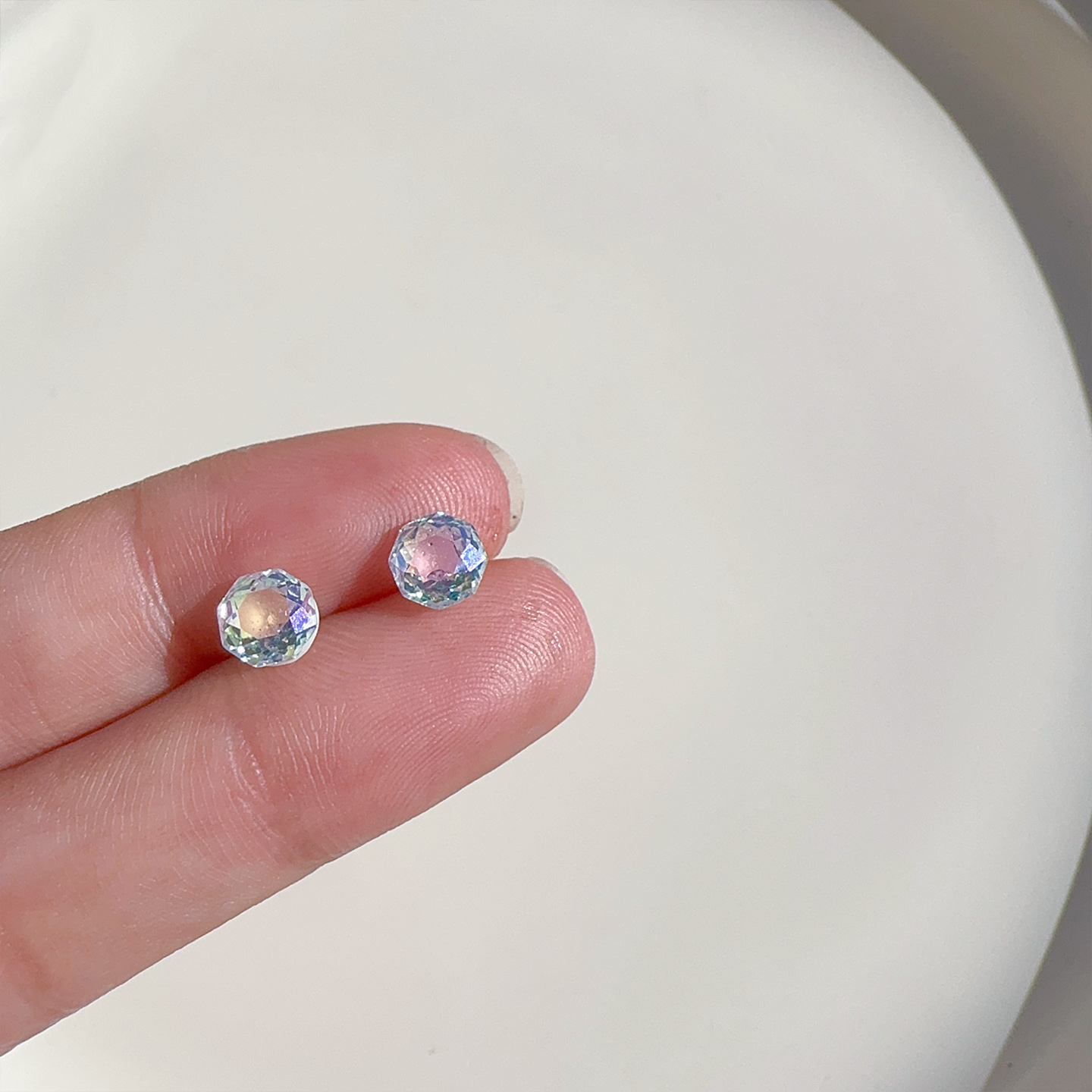 迷你6mm千禧玫瑰生物瓷耳钉防过敏养耳洞简约日常通勤多切面耳饰N