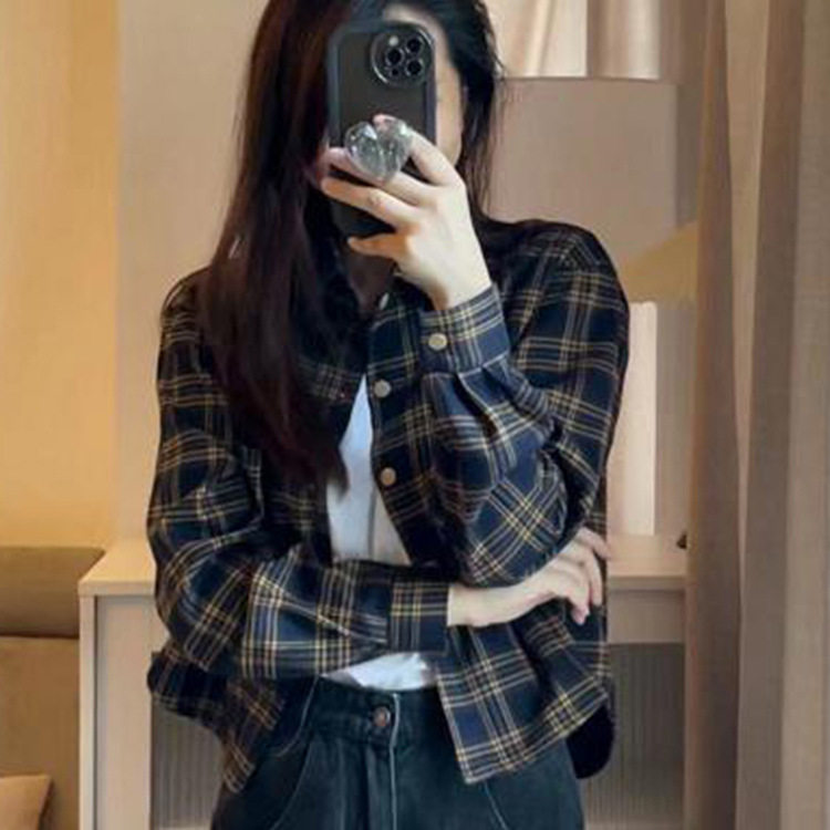学院风格子衬衫女长袖宽松短款外套休闲风上衣