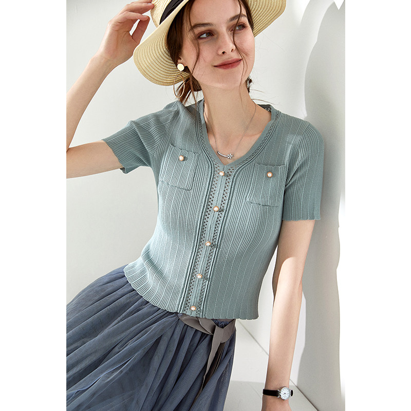 冰丝小衫女薄款2020夏季新款时尚显瘦短款V领针织T恤短袖打底衫