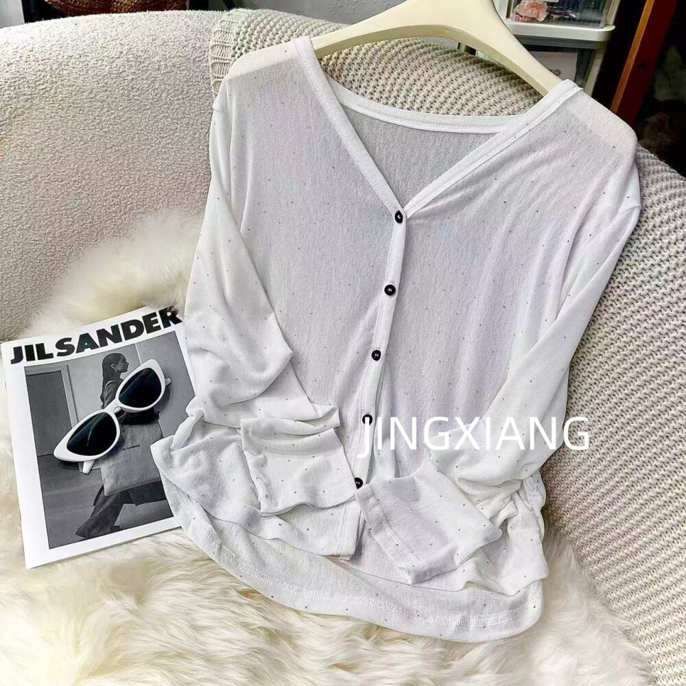 AOSER老钱风V领针织开衫女长袖轻薄防晒空调衫白色纽扣上衣273